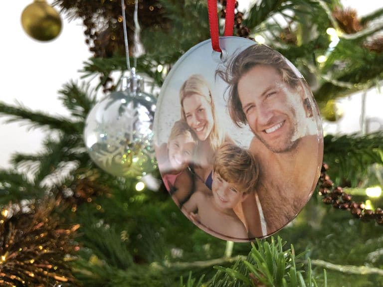 Print your own Christmas Tree decorations with Popsa