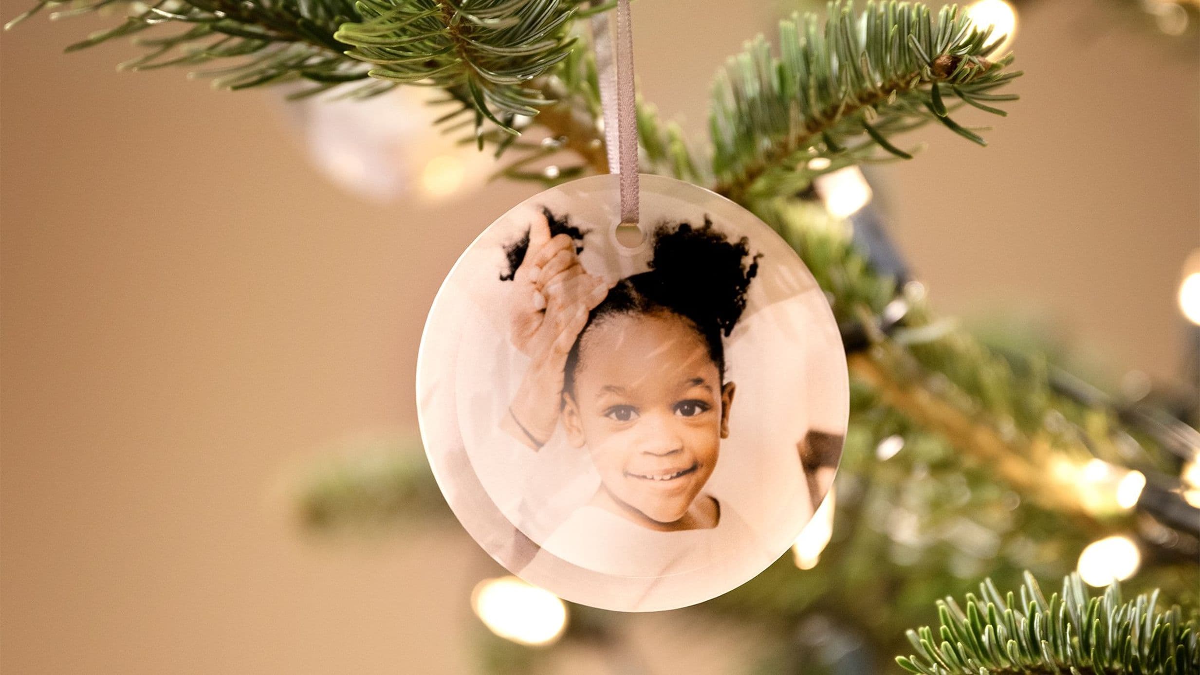 Deck the halls with… you. Popsa expands its product range with personalised Christmas decorations
