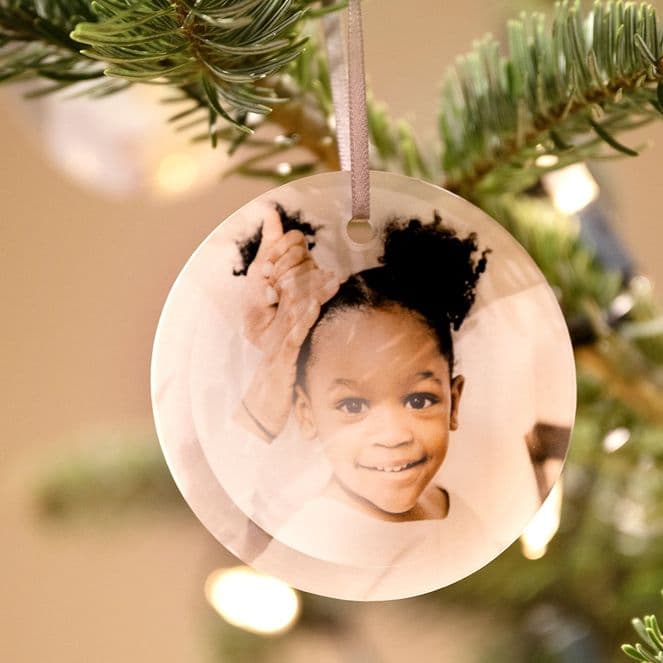 Deck the halls with… you. Popsa expands its product range with personalised Christmas decorations
