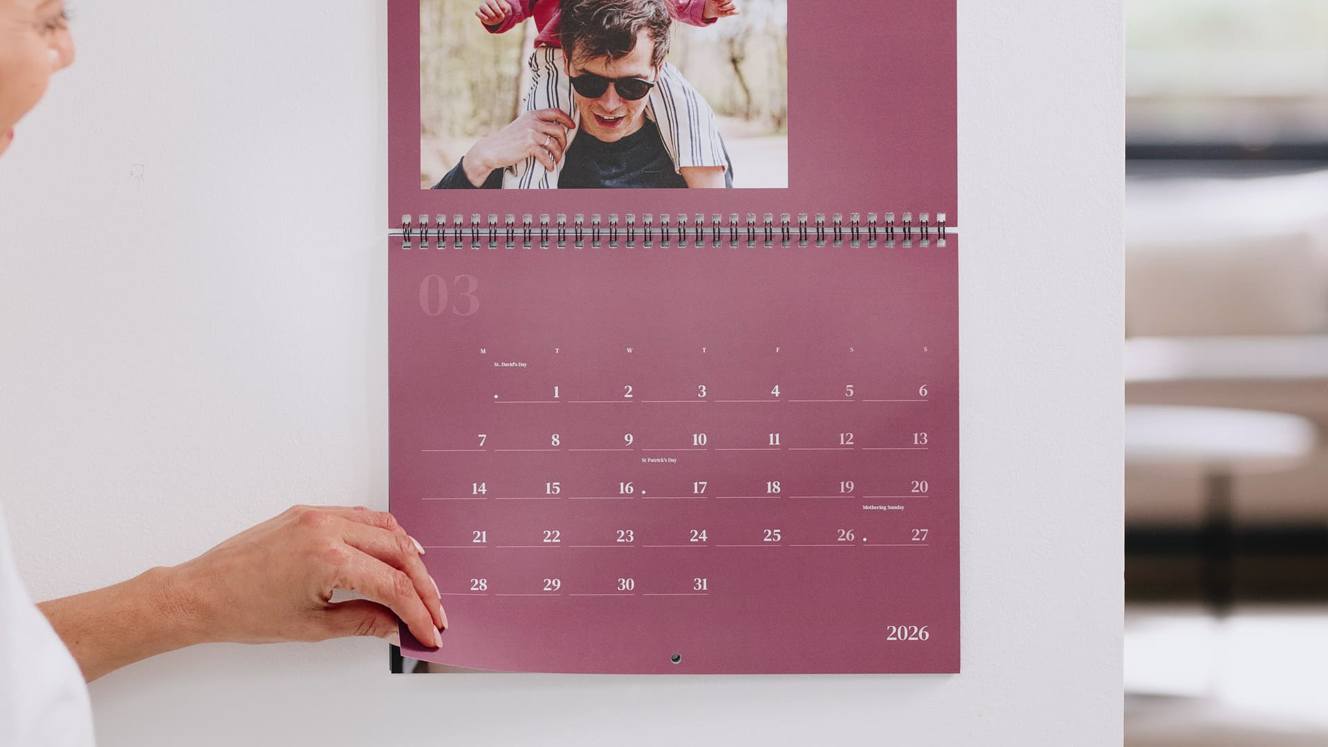 Vaakasuuntainen kalenteri